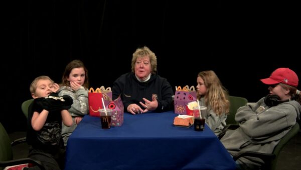 Talk w/ Paula- Kids Review Fast Food / New Year